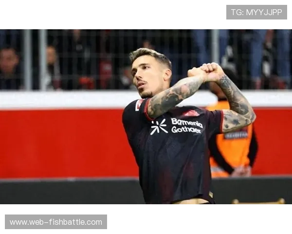 奥林匹亚科斯0-1勒沃库森,格里马尔多直接任意球破门 奥林匹亚科斯0-1勒沃库森,格里马尔多直接任意球破门